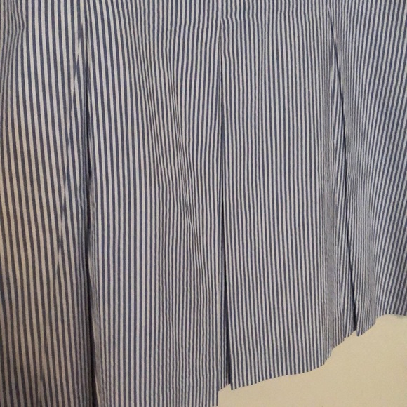 Pleated skirt - Picture 2 of 4